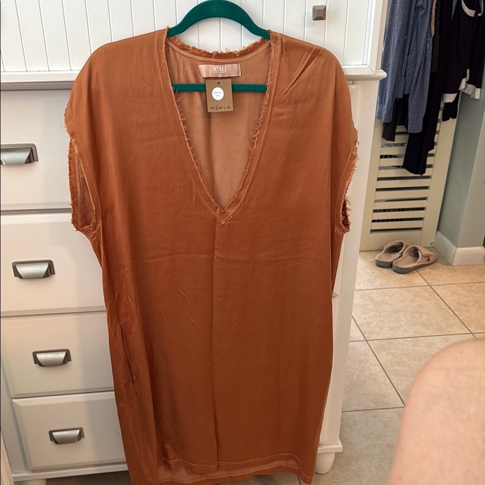 NWT CALI Rust Orange V-Neck Dress